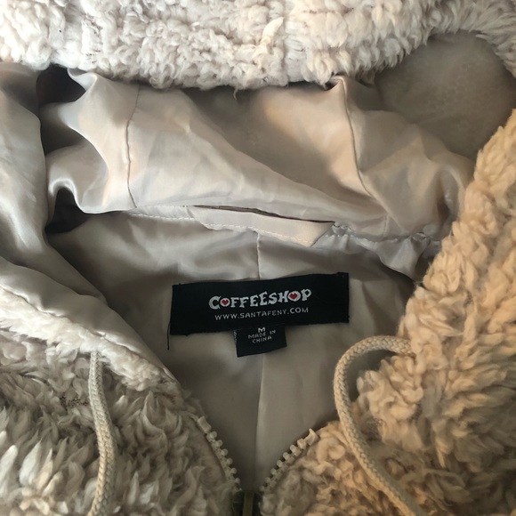 Fuzzy zip up jacket - Picture 4 of 6